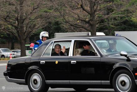 imperador akihito acena, imperador sem imperio, toquio, japao