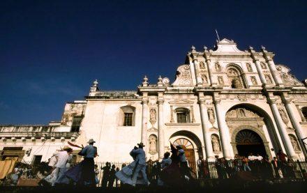 Danças na Catedral