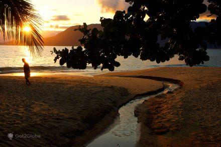 Vulto na Praia do Curral, Ilhabela, Brasil