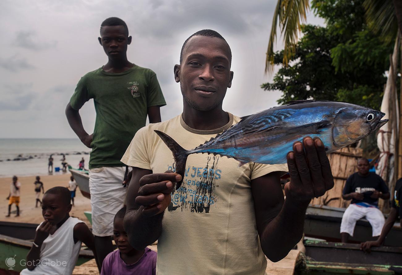 Viagem São Tomé, Equador, São Tomé e Principe, Pescador de Pantufo e Bonito