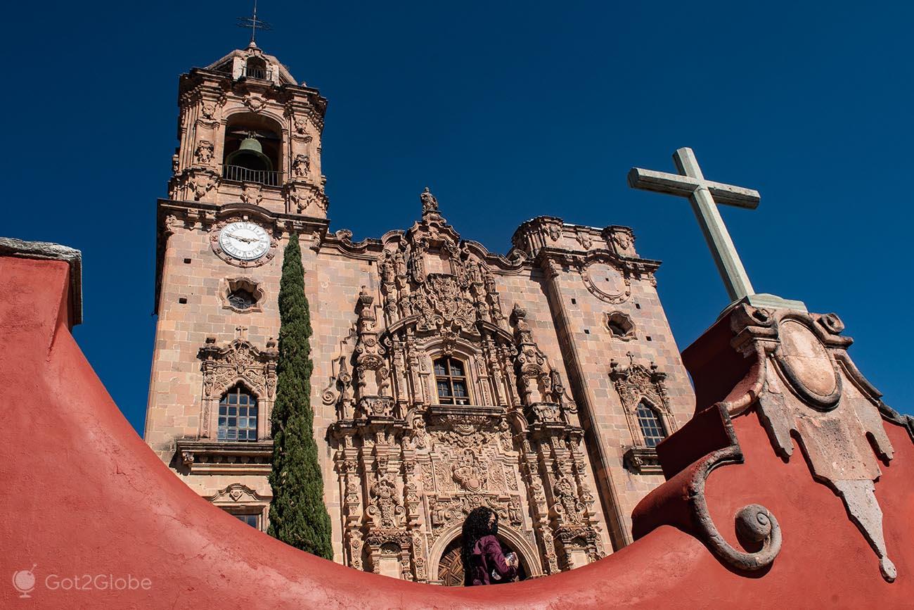 Guanajuato, Mexico: City where Silver and Gold Shine Multicolored Guanajuato, Mexico: City where Silver and Gold Shine Multicolored