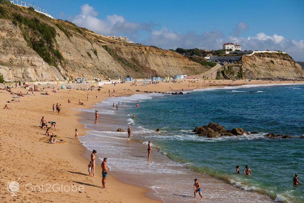 Banhistas refrescados na Praia do Sul