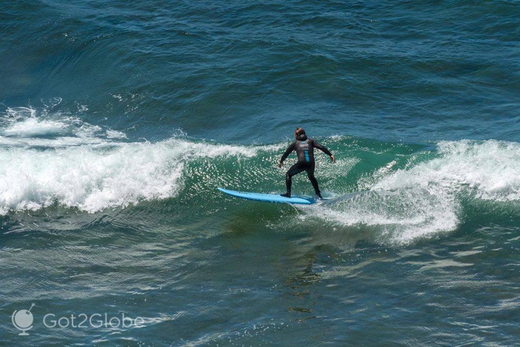Surfista na Praia do Matadouro